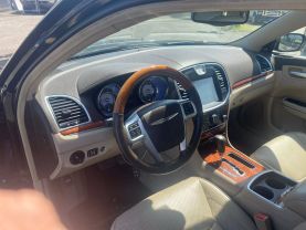 2011 CHRYSLER 300 SEDAN BLACK AUTOMATIC - Auto Spot