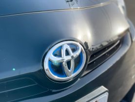 2011 TOYOTA PRIUS HATCHBACK 4-CYL, HYBRID, 1.8 LITER FOUR HATCHBACK 4D