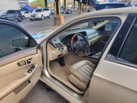 2010 MERCEDES-BENZ E-CLASS