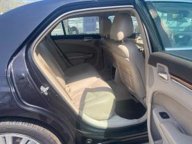 2011 CHRYSLER 300 SEDAN BLACK AUTOMATIC - Auto Spot