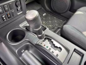 Used 2007 TOYOTA FJ CRUISER SUV V6, 4.0 LITER SPORT UTILITY 2D - LA Auto Star located in Virginia Beach, VA