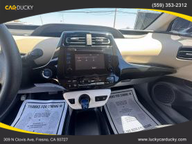 2017 TOYOTA PRIUS HATCHBACK 4-CYL, HYBRID, 1.8 LITER ONE HATCHBACK 4D