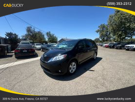2014 TOYOTA SIENNA VAN V6, 3.5 LITER LE MINIVAN 4D