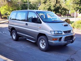 1997 MITSUBISHI DELICA VAN 4M40 XR