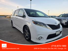 2015 Toyota Sienna - Image 1