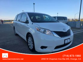 2014 Toyota Sienna - Image 1