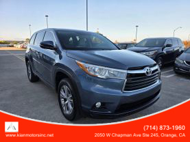 2015 Toyota Highlander - Image 1