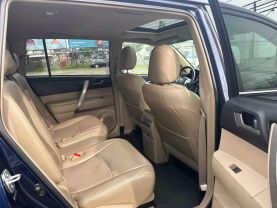 2012 TOYOTA HIGHLANDER SUV BLUE AUTOMATIC - Auto Spot