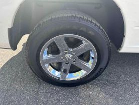 2017 RAM 1500 QUAD CAB PICKUP WHITE AUTOMATIC - Auto Spot