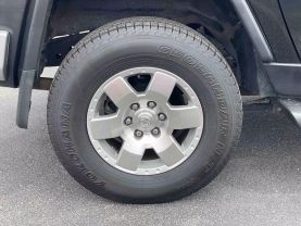 Used 2007 TOYOTA FJ CRUISER SUV V6, 4.0 LITER SPORT UTILITY 2D - LA Auto Star located in Virginia Beach, VA