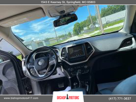 2015 JEEP CHEROKEE SUV V6, 3.2 LITER TRAILHAWK SPORT UTILITY 4D - Bishop Motors LLC in Springfield, MO, 37.24090, -93.26632