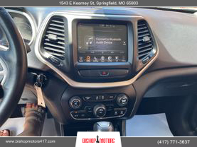2015 JEEP CHEROKEE SUV V6, 3.2 LITER TRAILHAWK SPORT UTILITY 4D - Bishop Motors LLC in Springfield, MO, 37.24090, -93.26632