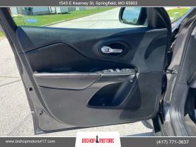 2015 JEEP CHEROKEE SUV V6, 3.2 LITER TRAILHAWK SPORT UTILITY 4D - Bishop Motors LLC in Springfield, MO, 37.24090, -93.26632