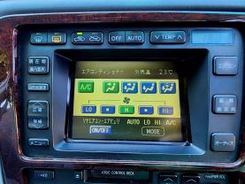 1995 TOYOTA CROWN MAJESTA SEDAN 1UZ-FE I-FOUR