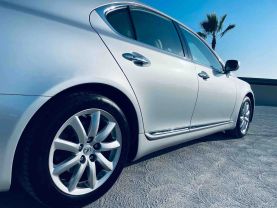 2009 LEXUS LS SEDAN V8, 4.6 LITER LS 460 SEDAN 4D