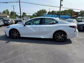 Used 2021 TOYOTA CAMRY SEDAN 4-CYL, 2.5 LITER SE SEDAN 4D - LA Auto Star located in Virginia Beach, VA