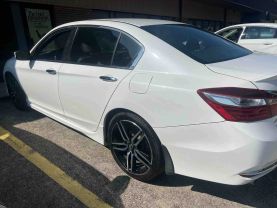 2017 Honda Accord - Image 8