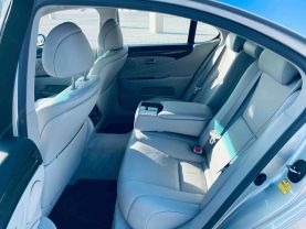 2009 LEXUS LS SEDAN V8, 4.6 LITER LS 460 SEDAN 4D