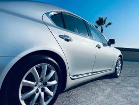 2009 LEXUS LS SEDAN V8, 4.6 LITER LS 460 SEDAN 4D