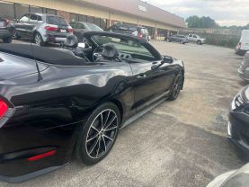 2020 Ford Mustang - Image 25