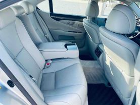 2009 LEXUS LS SEDAN V8, 4.6 LITER LS 460 SEDAN 4D