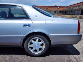 1995 TOYOTA CROWN MAJESTA SEDAN 1UZ-FE I-FOUR