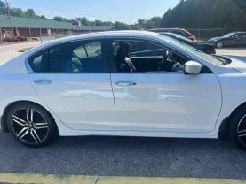 2017 Honda Accord - Image 7