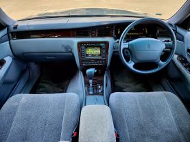 1995 TOYOTA CROWN MAJESTA SEDAN 1UZ-FE I-FOUR