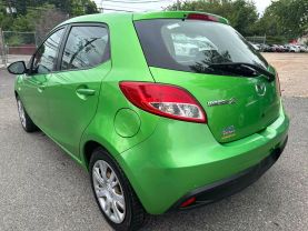 2012 MAZDA MAZDA2 HATCHBACK GREEN MANUAL - Auto Spot