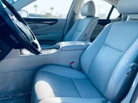 2009 LEXUS LS SEDAN V8, 4.6 LITER LS 460 SEDAN 4D