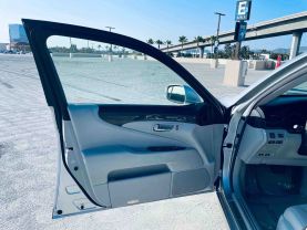 2009 LEXUS LS SEDAN V8, 4.6 LITER LS 460 SEDAN 4D