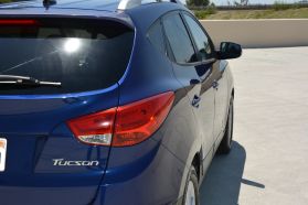 2010 HYUNDAI TUCSON SUV 4-CYL, 2.4 LITER LIMITED SPORT UTILITY 4D