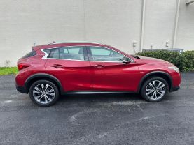 2017 INFINITI QX30 SUV 4-CYL, TURBO, 2.0 LITER LUXURY SPORT UTILITY 4D