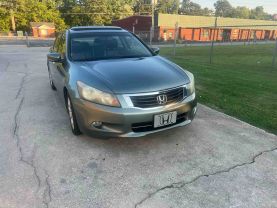 2008 Honda Accord - Image 2