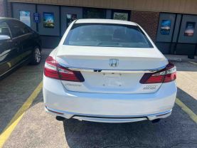 2017 Honda Accord - Image 5
