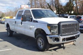 2015 Ford F350 Super Duty Crew Cab - Image 3