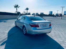 2009 LEXUS LS SEDAN V8, 4.6 LITER LS 460 SEDAN 4D