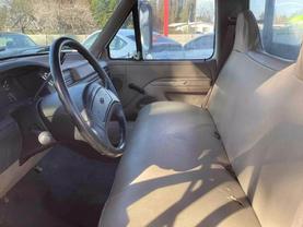 1997 Ford F350 Regular Cab & Chassis - Image 6