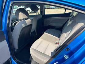 2017 HYUNDAI ELANTRA SEDAN BLUE AUTOMATIC - Auto Spot