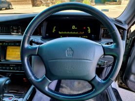 1995 TOYOTA CROWN MAJESTA SEDAN 1UZ-FE I-FOUR
