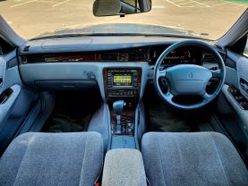 1995 TOYOTA CROWN MAJESTA SEDAN 1UZ-FE I-FOUR