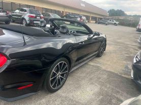 2020 Ford Mustang - Image 17