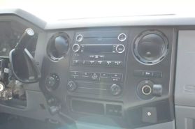 2015 Ford F350 Super Duty Crew Cab - Image 17