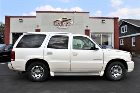 2005 CADILLAC ESCALADE SUV V8, 6.0 LITER SPORT UTILITY 4D