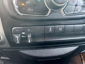 2015 RAM 1500 CREW CAB PICKUP SILVER AUTOMATIC - Auto Spot