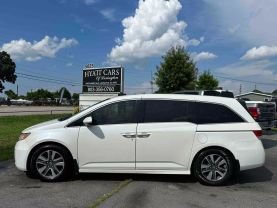 2015 Honda Odyssey Touring Elite Minivan 4d - Image 2