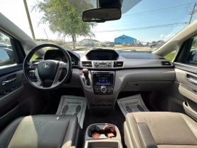 2015 Honda Odyssey Touring Elite Minivan 4d - Image 31