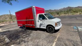 2000 GMC SAVANA CUTAWAY VAN V8, 5.7 LITER VAN CAB-CHASSIS 2D