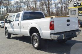2015 Ford F350 Super Duty Crew Cab - Image 6