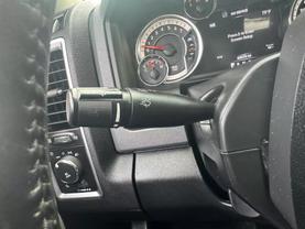 2017 RAM 1500 CREW CAB PICKUP GREEN AUTOMATIC - Auto Spot